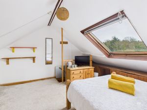 Photo 6- click for photo gallery